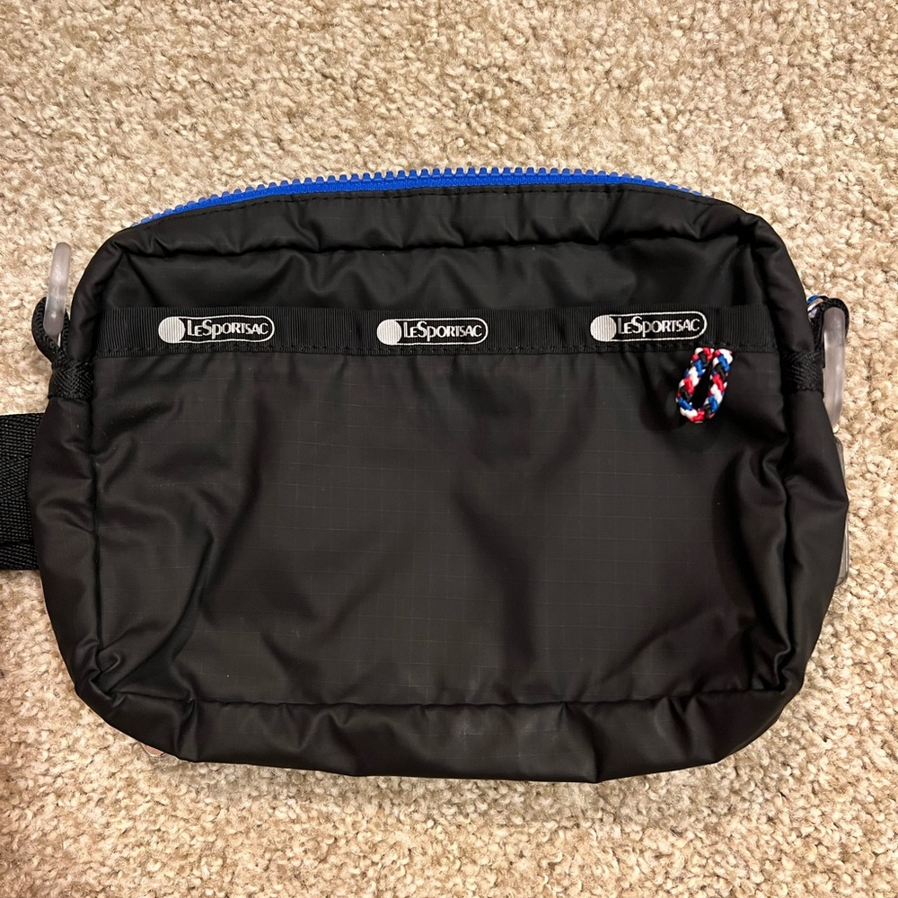 LeSportSac Black, with blue trim, Nylon Belt Bag, Lightly Used